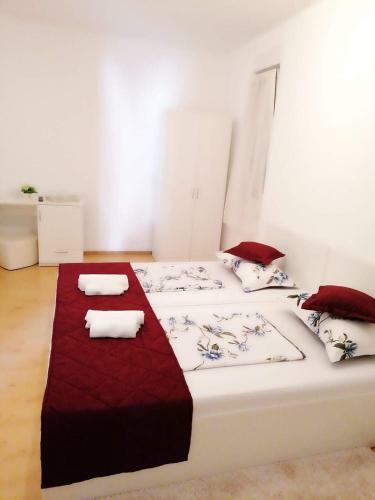 Hostal Ca La Mama Acasa!