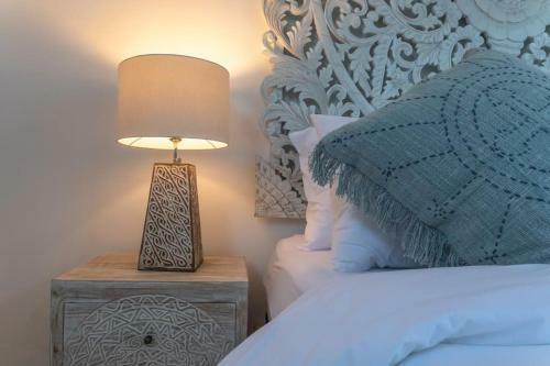 Villa Hakem Elegant And Modern 4 Bedrooms Villa Pool View