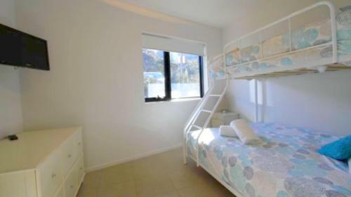 Luxury Woodridge 2-bedroom Apartment