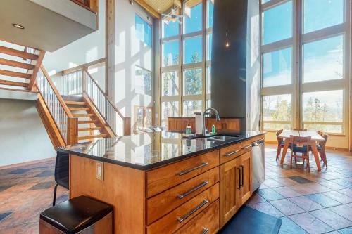 Grand Golf Course Chalet