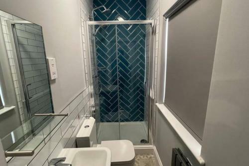 Two Bed Apartment In An Ideal Location With Parking