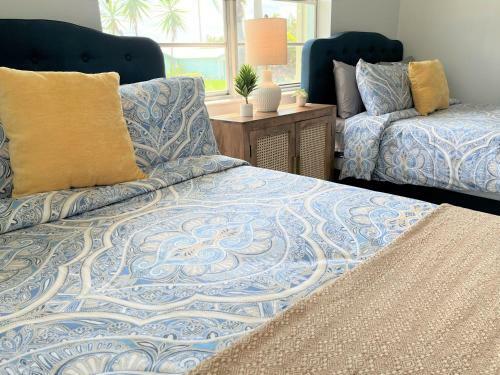 Luxury Stay Near Downtown & Beaches W/ Heated Pool