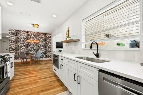 New!overbrook Oasis 4/3 Heated Pool.5min To Beach
