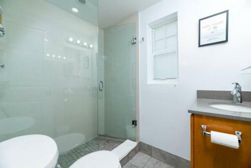 Apartamento Bayshore Breeze 3 - King Bed, Kitchen, Parking