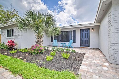 The Teal House - Pool And Yard, 2 Mi To Beach