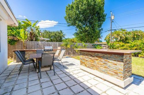Hollywood Hills 3bd Home Parking Bbq & Backyard