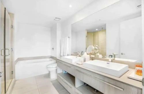 Hyde Beach House 2408. 3bd/2.5ba Luxury Apartment