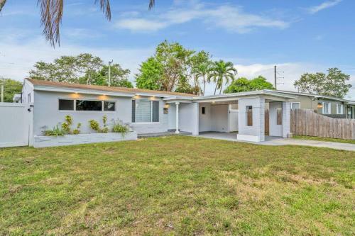 Hollywood Hills 3bd House With Backyard & Bbq