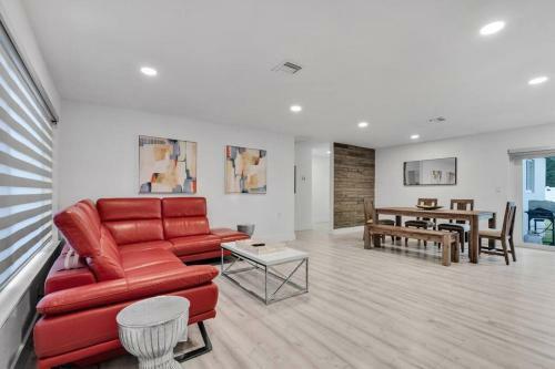 Hollywood Hills 3bd House With Backyard & Bbq