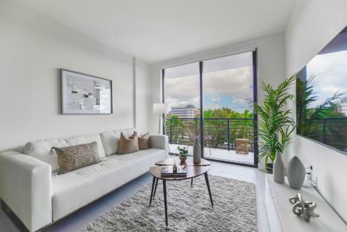 Apartamento Cozy 1-1 Br Steps From Downtown Doral Park