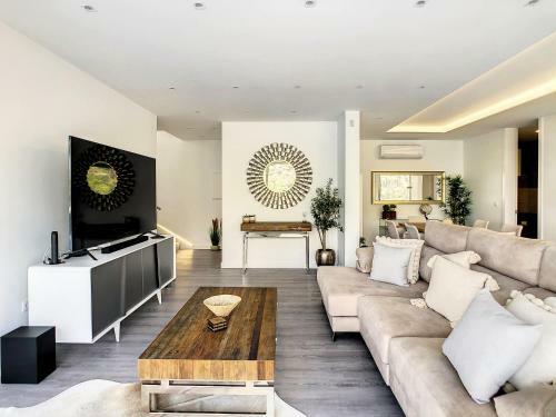 Wild River Villa By Mhm