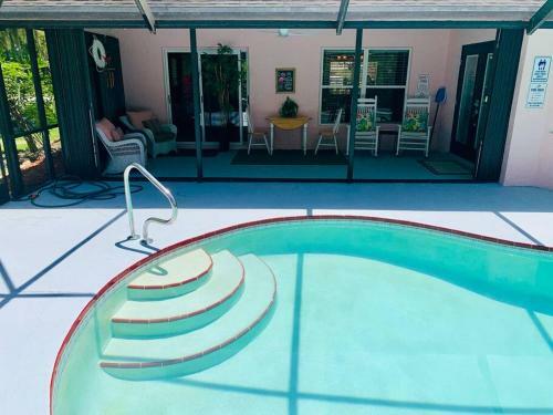 *coastal Beautiful Pool Home All To Yourself! *