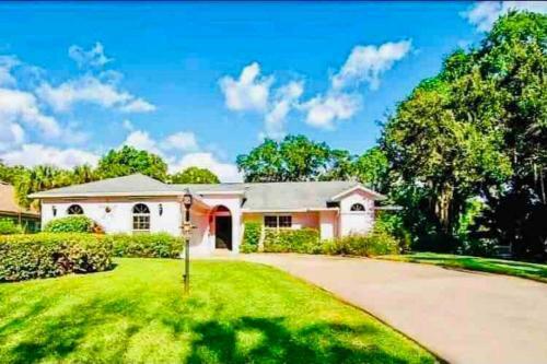 *coastal Beautiful Pool Home All To Yourself! *