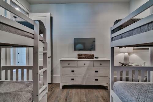 Whitebird 30a
