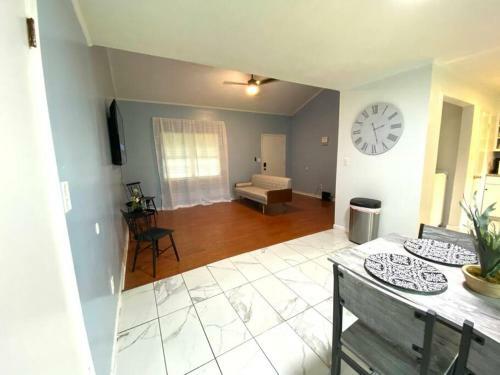 Luxurious Hidden Oasis 4bd Near Downtown Albany, Ga