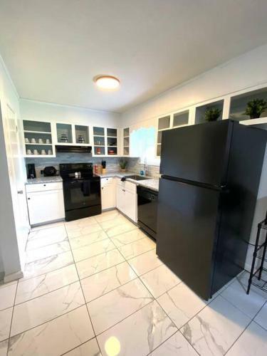 Luxurious Hidden Oasis 4bd Near Downtown Albany, Ga