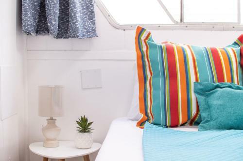River View Houseboat