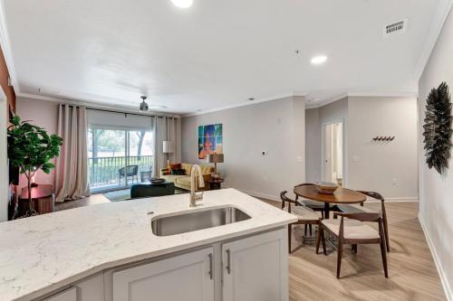 Wanderjaunt - Camden Visconti Apartments