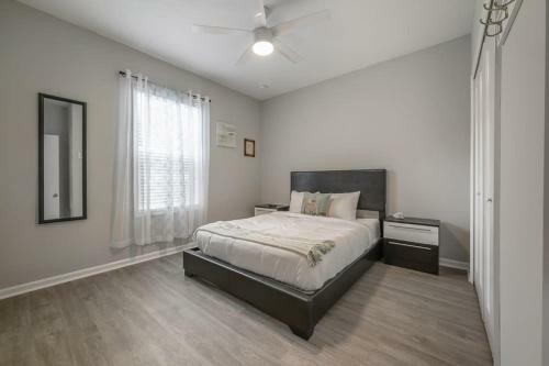 Apartamento Eclectic Townhome Haven In Tampa