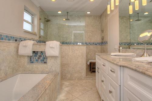 Sea Breeze 208