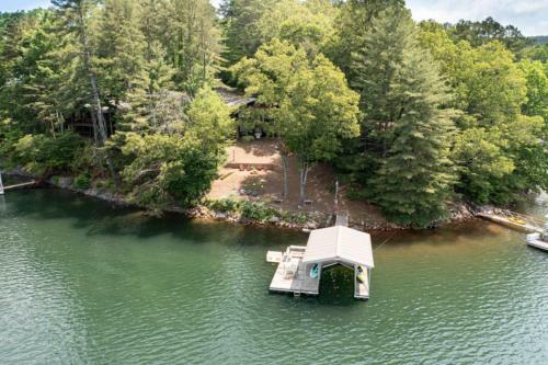 Lakeshore Lodge By Escape To Blue Ridge