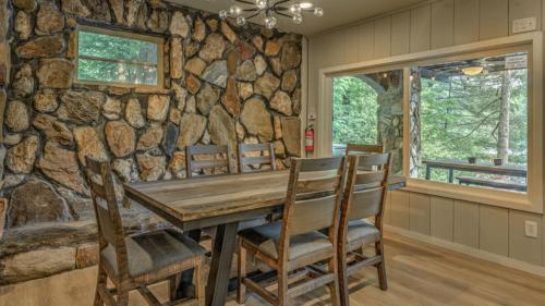 Lakeshore Lodge By Escape To Blue Ridge