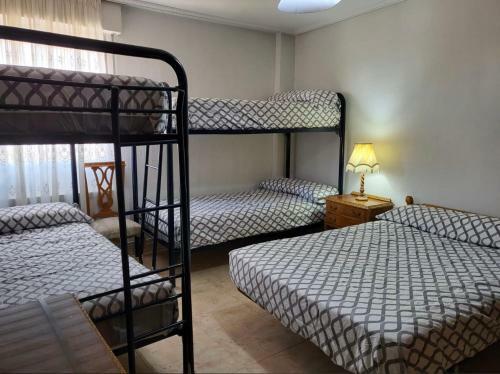 Hostal Habitaciones Compartidas C�modas Y Acogedoras En Madrid Getafe