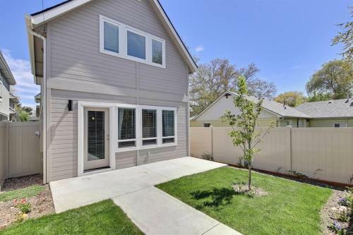 Modern & Luxurious Private 3 Bedroom Boise Home