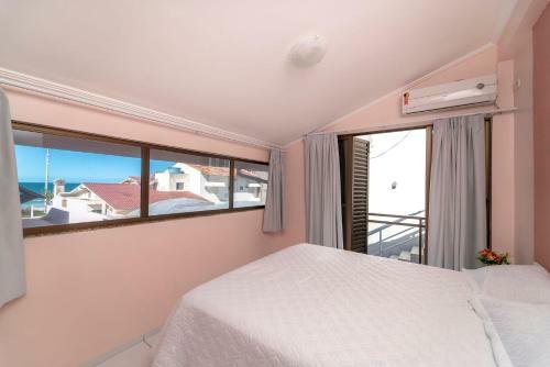 Apartamento Aluguel Flat Mono Ambiente 40m Do Mar - Bombas-sc