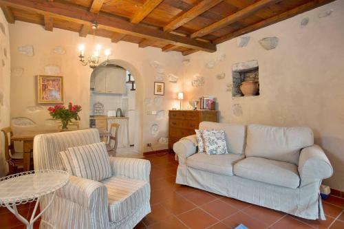 Charming 1 Bed Cottage In The Lucca Countryside