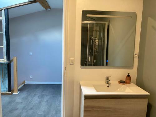 Apartamento Clisson : Maison Appartement Centre