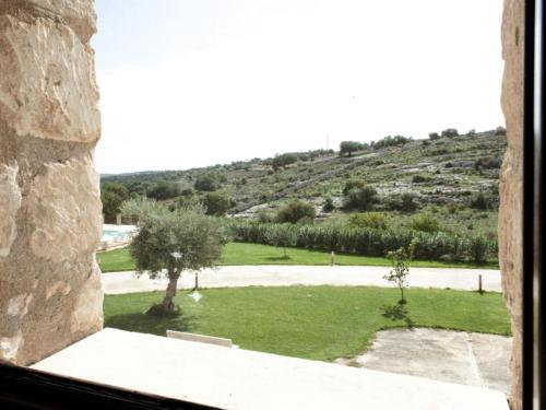 Spacious Apartment In Modica With Shared Pool