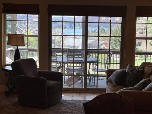 Dubla Vedere - Lake View - Hot Tub - Fire Pit - Sleeps 9
