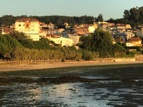Apartamento Playas De Mi�o 8 Personas