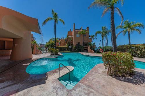 Elegant 4br Apartment In Rivera, Mijas, Pool, Wifi