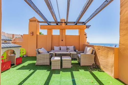 Elegant 4br Apartment In Rivera, Mijas, Pool, Wifi