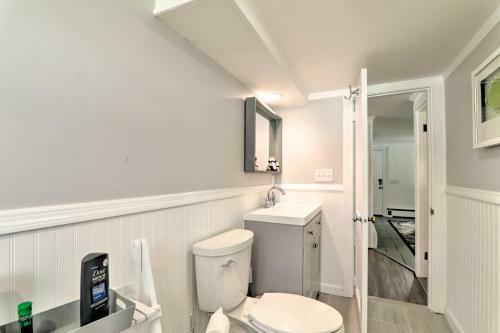 Breezy House With Patio, Steps To The Beach!