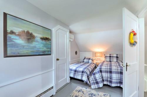 Breezy House With Patio, Steps To The Beach!