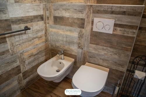 Hostal Dolomiti Riverside
