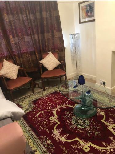 Luxury Single Room Single Person Female Only