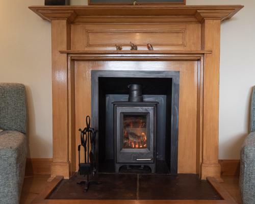 Steading Cottage - 50m From The Beach