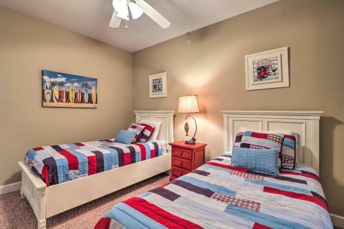 Apartamento Condo With Lakefront Patio And Community Perks!