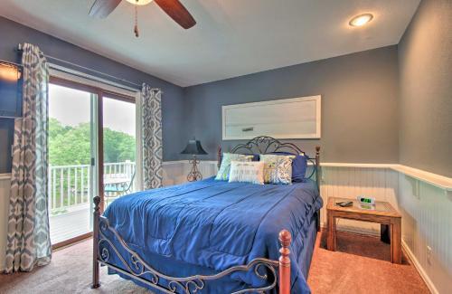 Lakefront Family Home With Boat Dock And Sun Deck