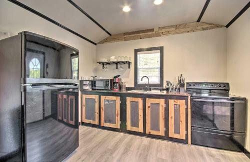 1 Fish Warsaw Cabin With Deck And Gas Grill!