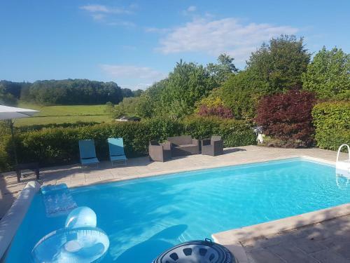 Maison Avec Piscine Chauff�e Et Grand Jardin