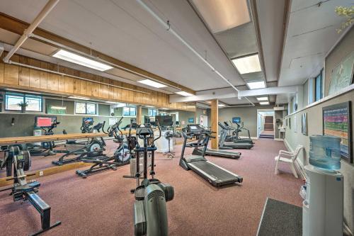 Loon Mountain Townhome With Pool And Slope Views!