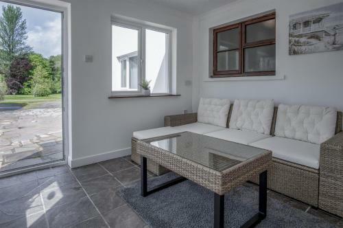 Tucking Mill - 3 Bedroom Holiday Home - Stepaside
