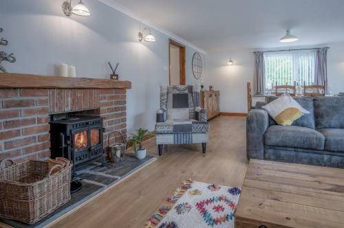 Tucking Mill - 3 Bedroom Holiday Home - Stepaside
