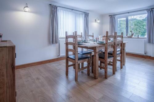 Tucking Mill - 3 Bedroom Holiday Home - Stepaside