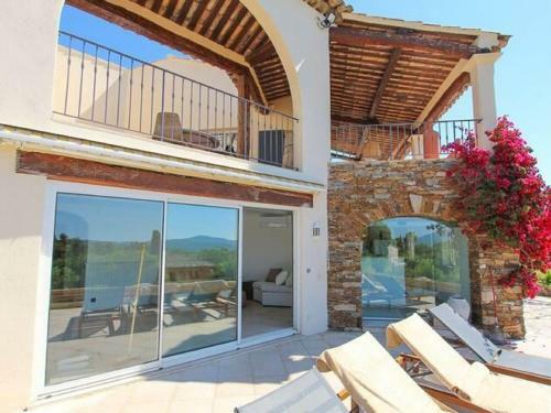 Majestic Holiday Home In Grimaud With Private Pool